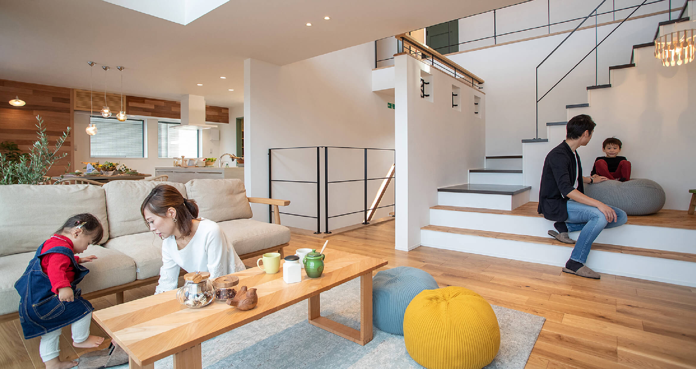 LIVING ROOM 家族の時と、幸せがめぐる場所