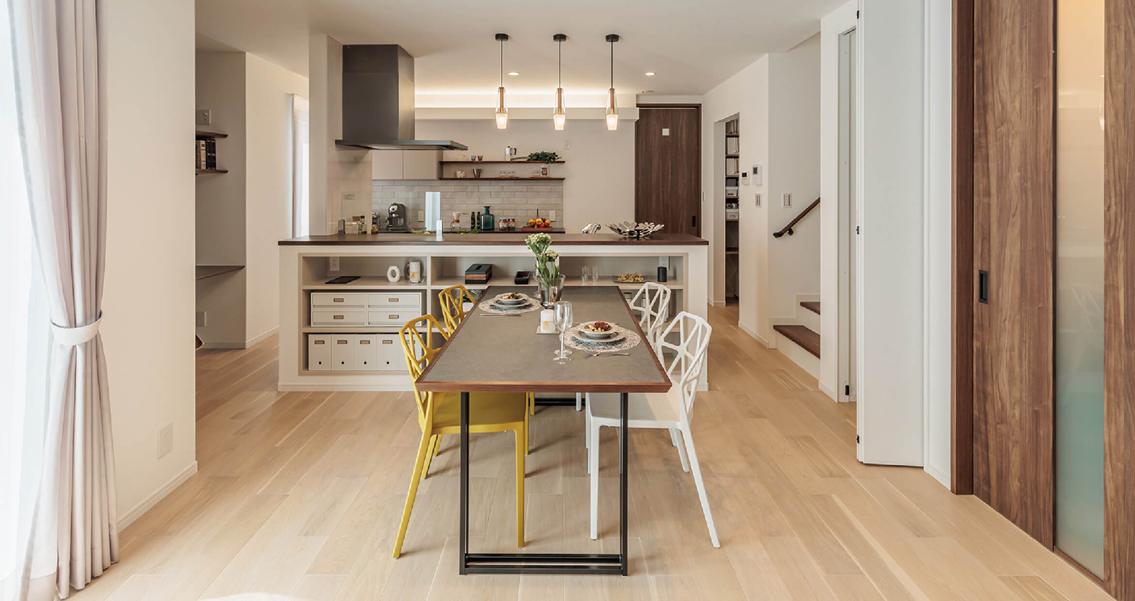 DINING KITCHEN 安心して過ごす、その小さな幸せのある空間